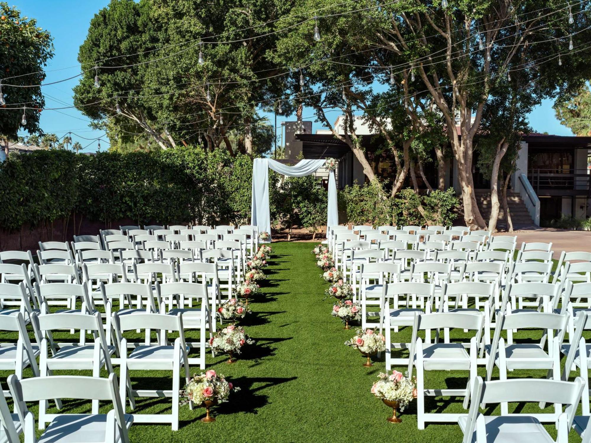 Embassy Suites By Hilton Scottsdale Resort Bagian luar foto