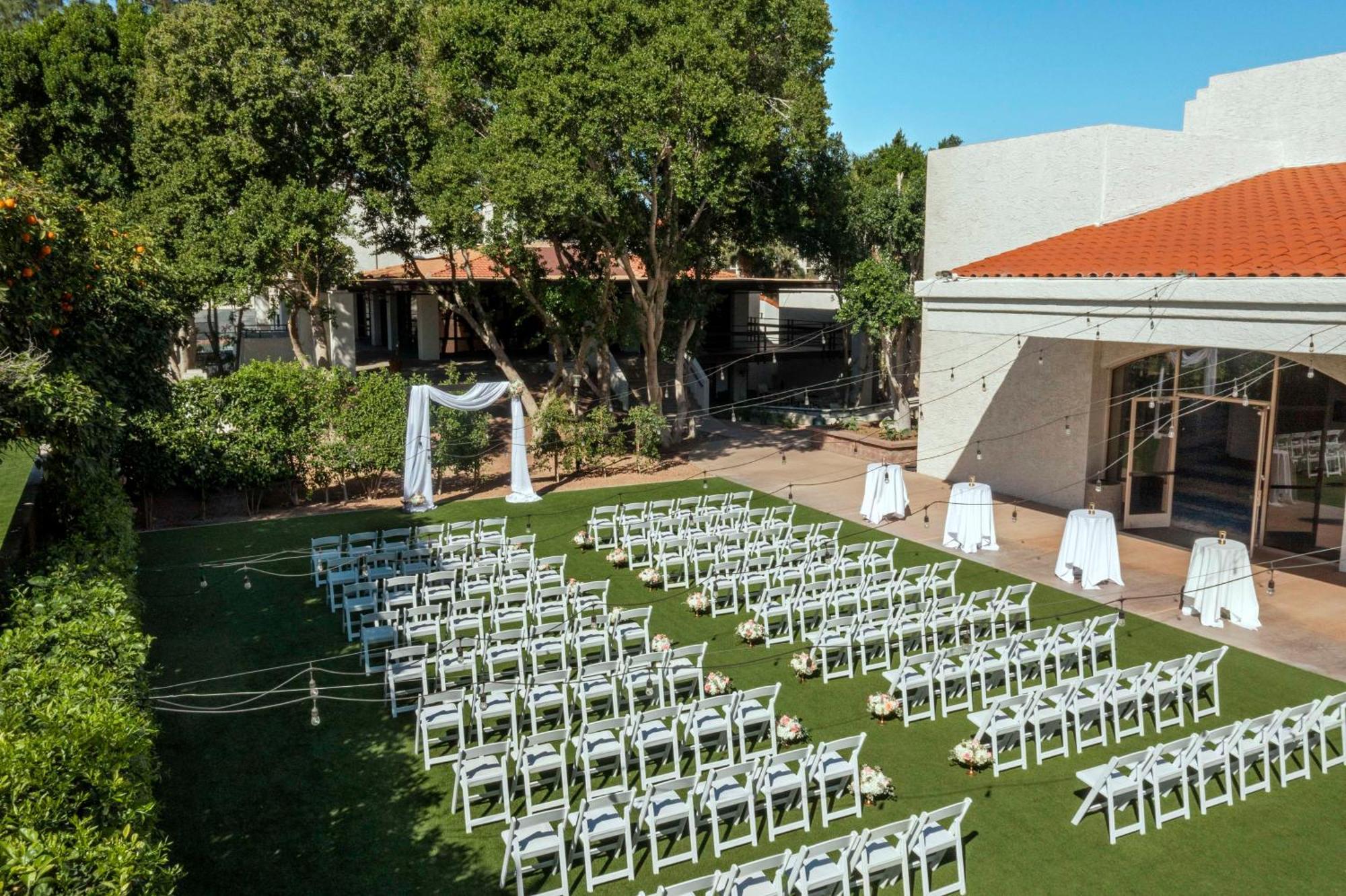 Embassy Suites By Hilton Scottsdale Resort Bagian luar foto