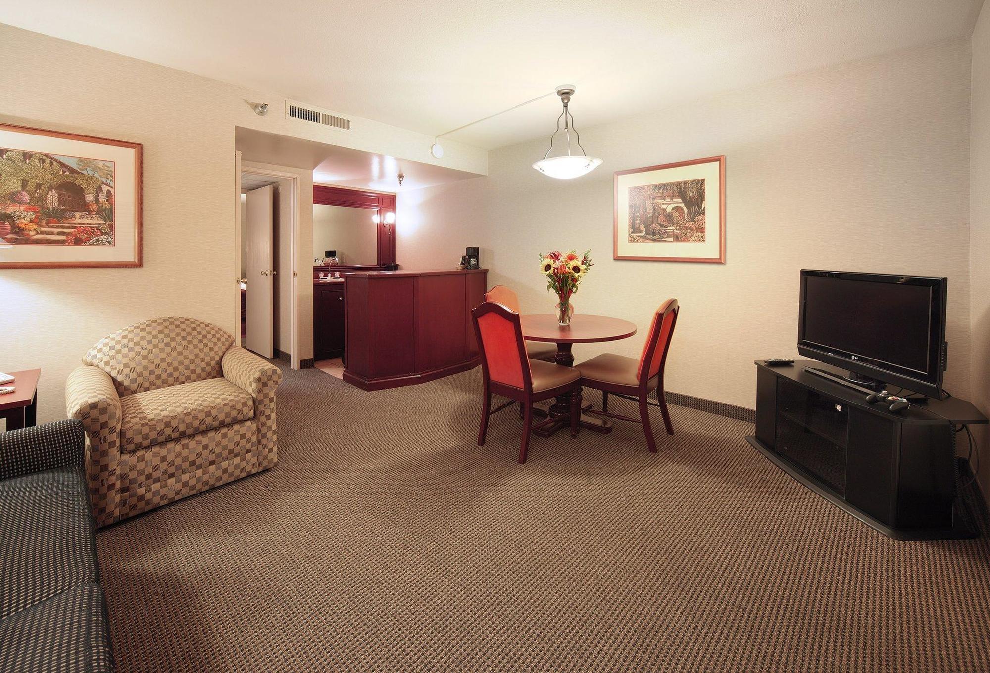 Embassy Suites By Hilton Scottsdale Resort Bagian luar foto