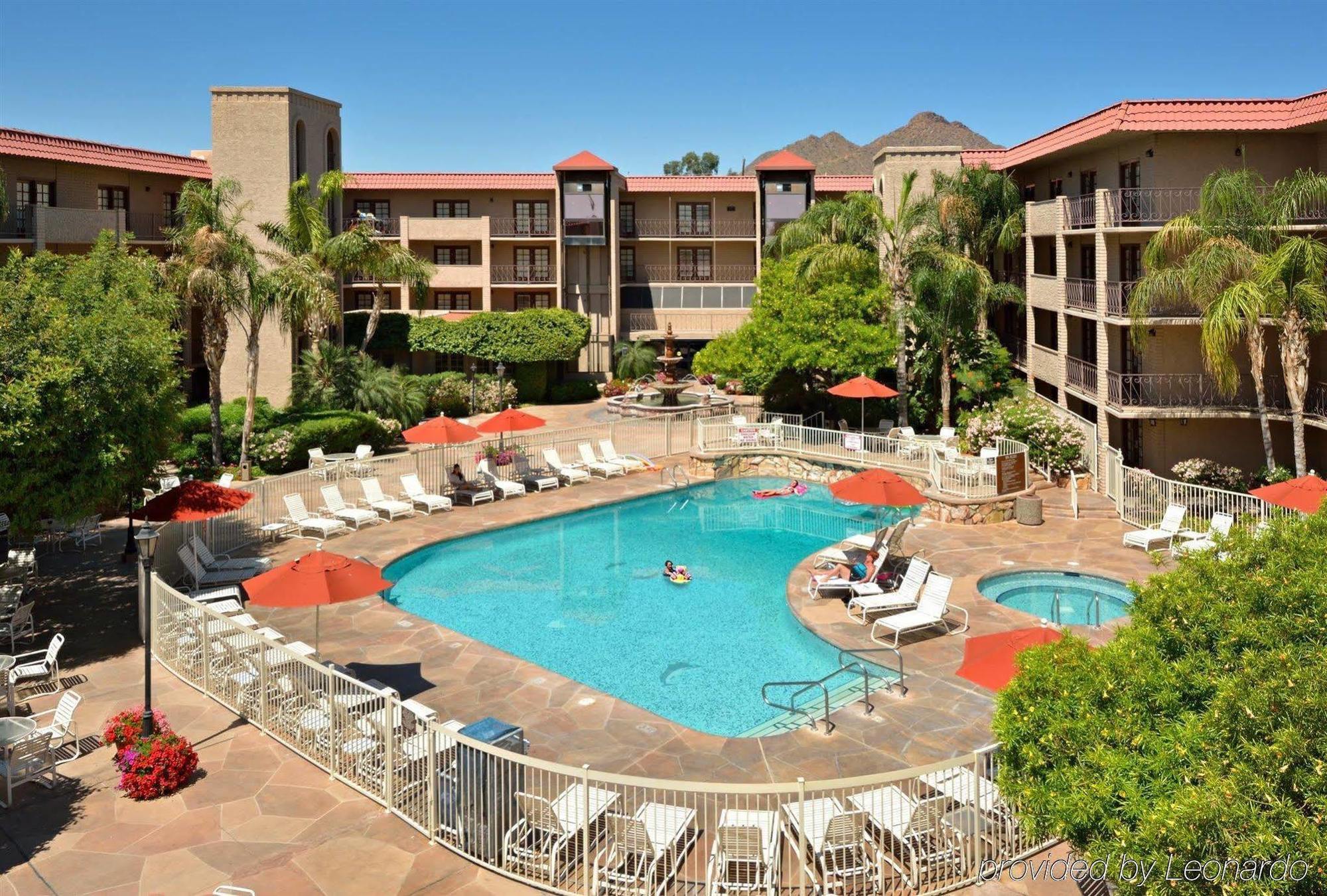 Embassy Suites By Hilton Scottsdale Resort Bagian luar foto